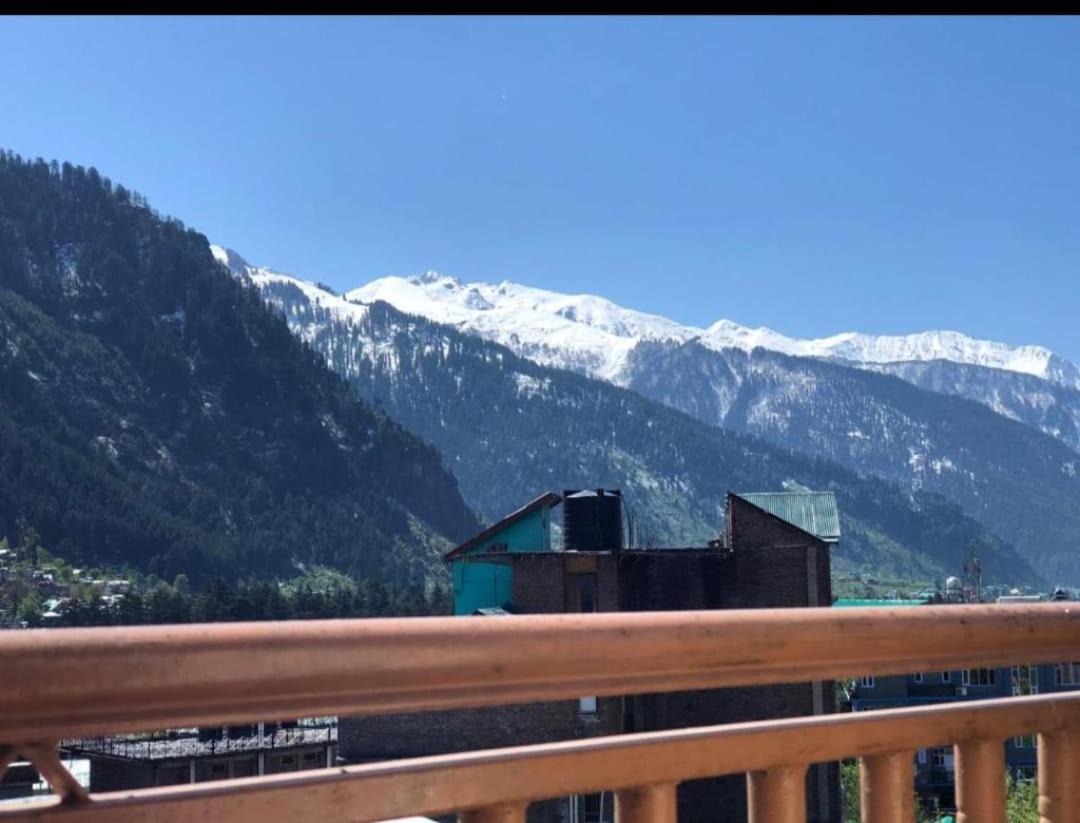 Hotel Hadimba Regency ! Free 4 Wheeler Parking ! Mountain View Rooms ! Near Mall Road Manali Esterno foto